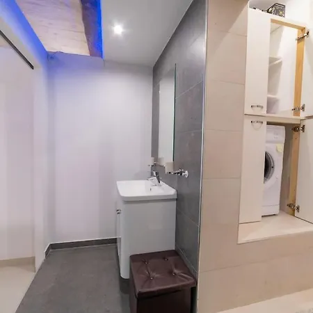 Apartment Jbo- Joette's Bliss Oasis Valletta